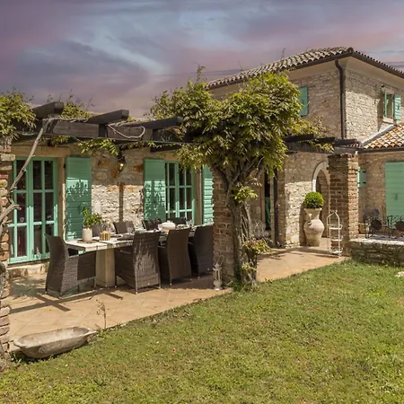 Le Chateau Near Porec For 12 People With Private Heated Pool - Pet Friendly Villa Zikovici